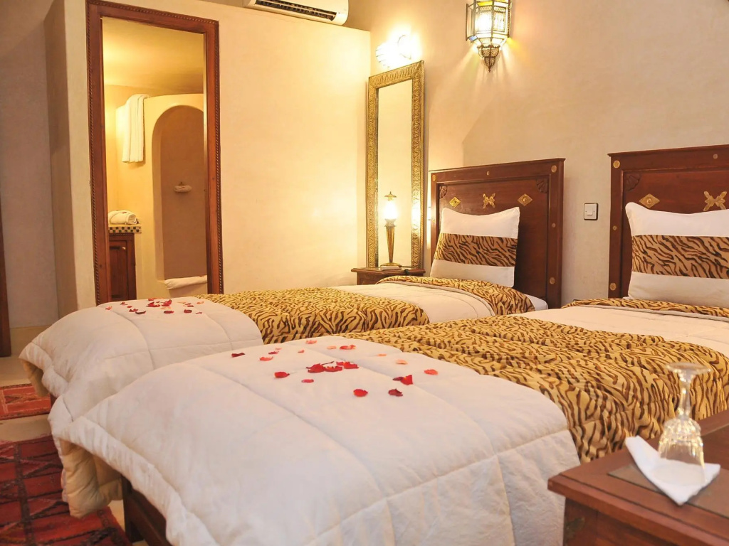 Deluxe Double room (twin beds)
