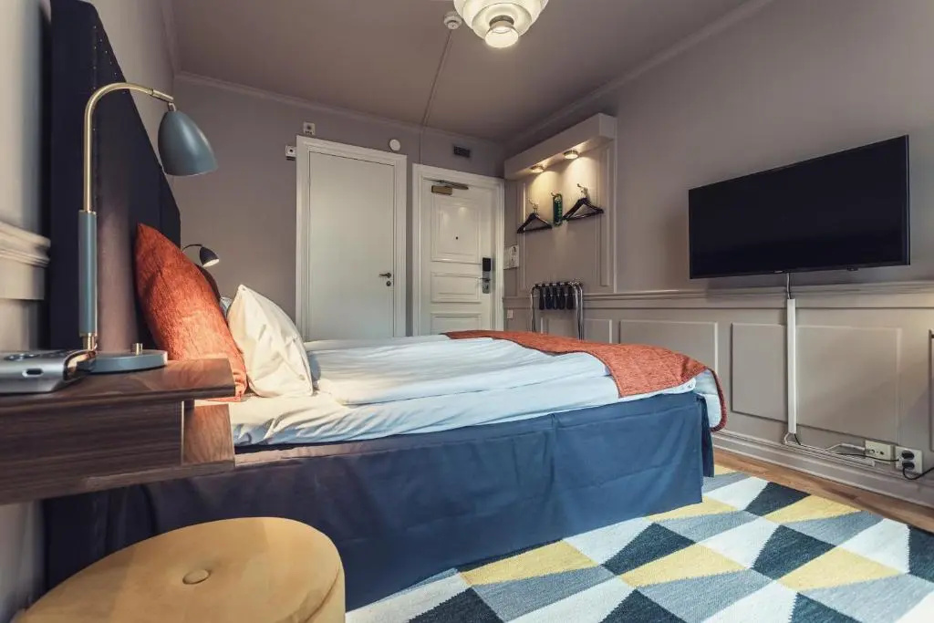 Standard Double room (full double bed)