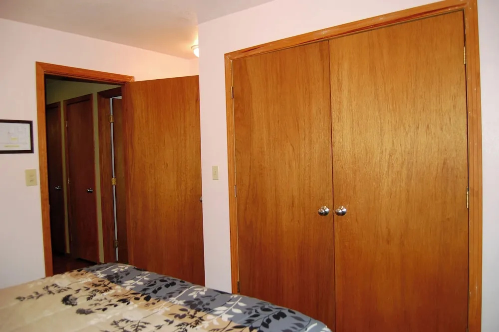 Edmond's Place — 2