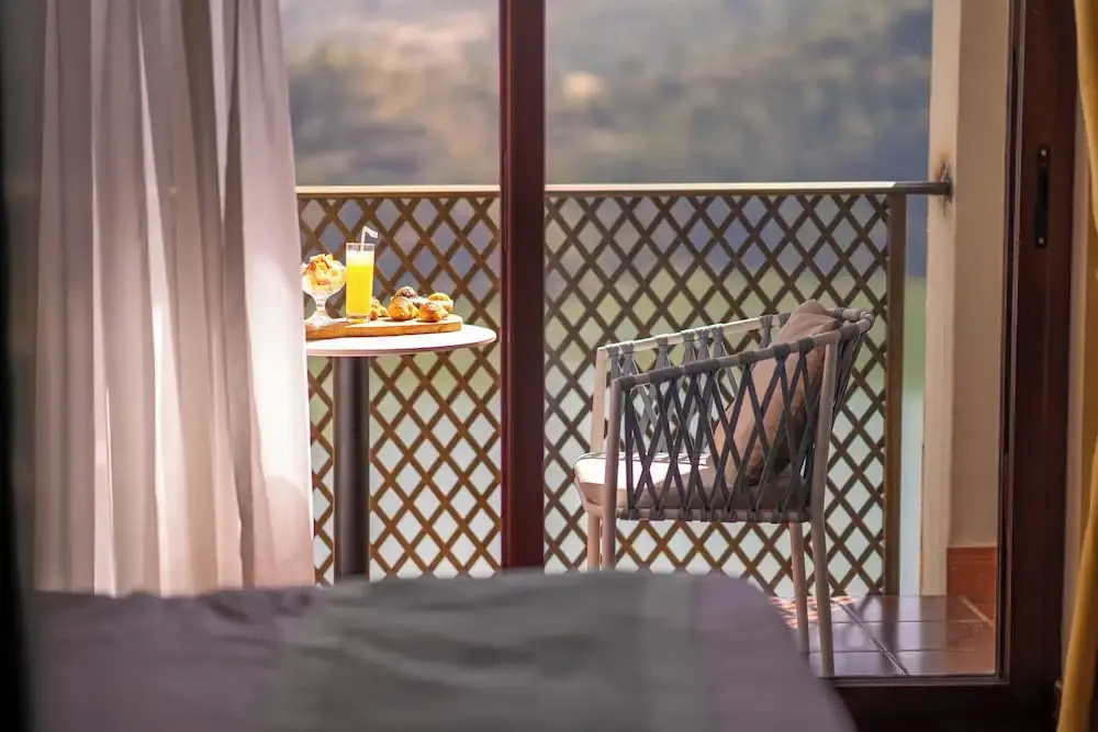 Pyramid Hotels & Resorts - Général