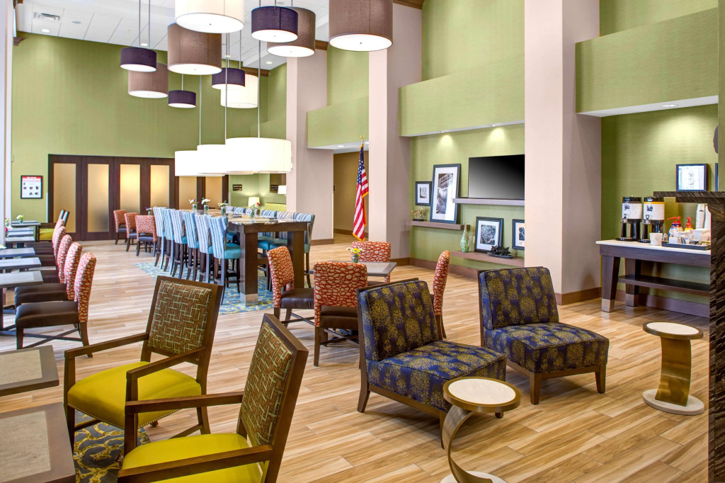 Hampton Inn & Suites Syracuse North Airport Area - фото 25