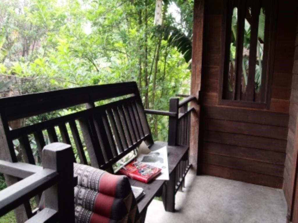 Baan Gong Kham by null
