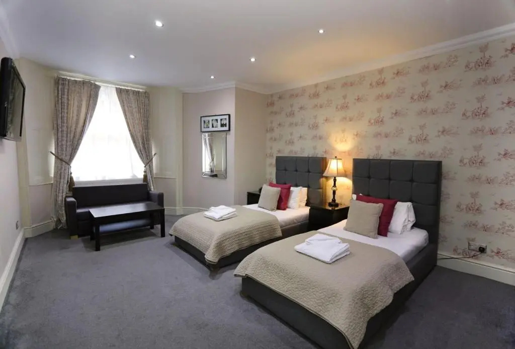 Deluxe Double room (twin beds)