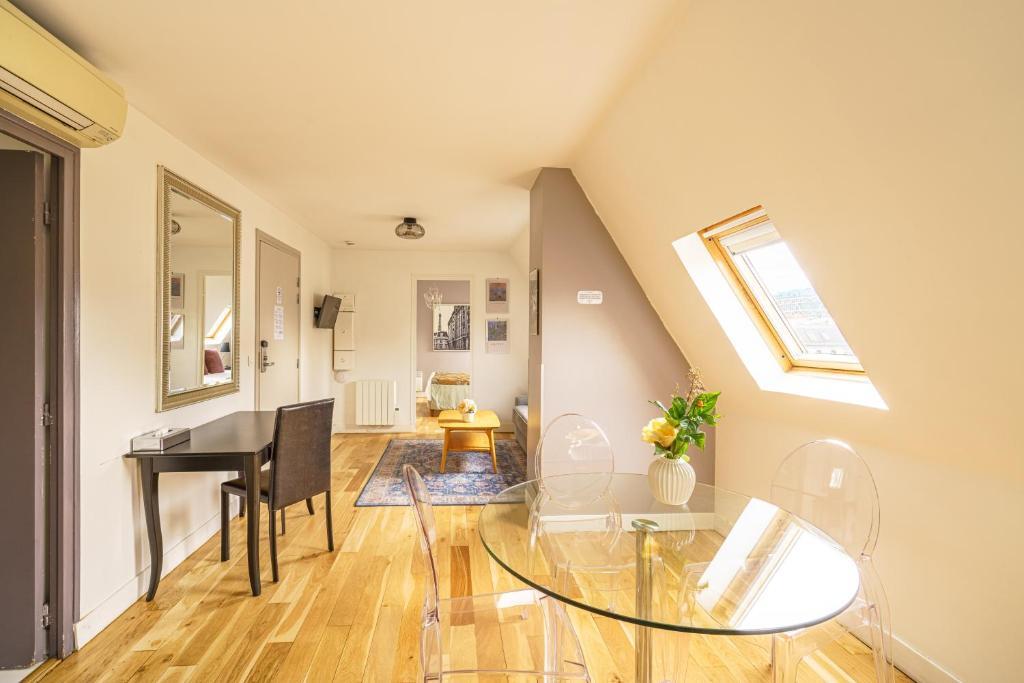 Apartments du Louvre - Le Marais by null