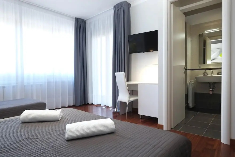 Hotel photo 2