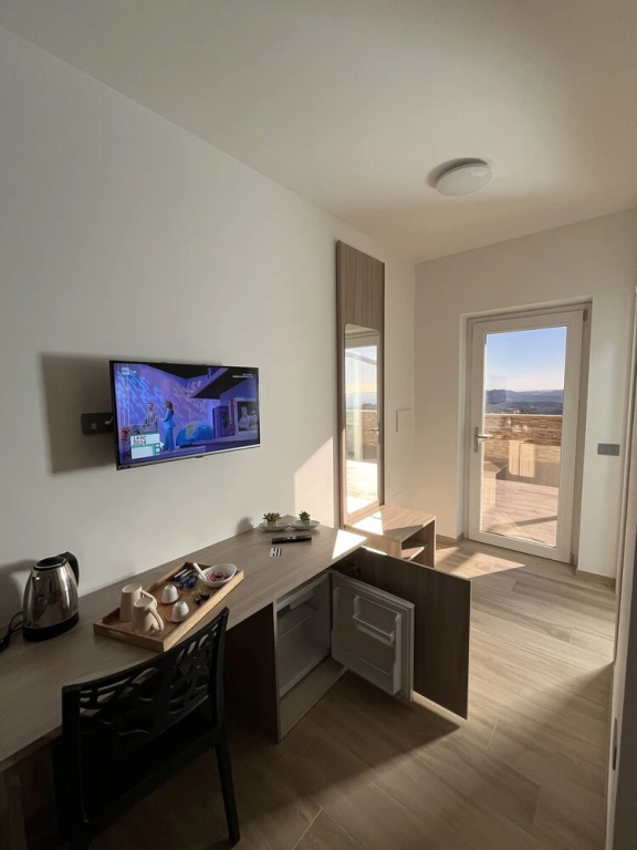 Standard Double room with panoramic view (full double bed)
