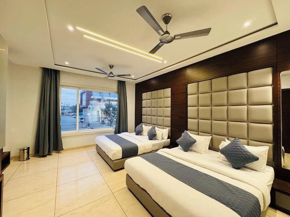 Premium room