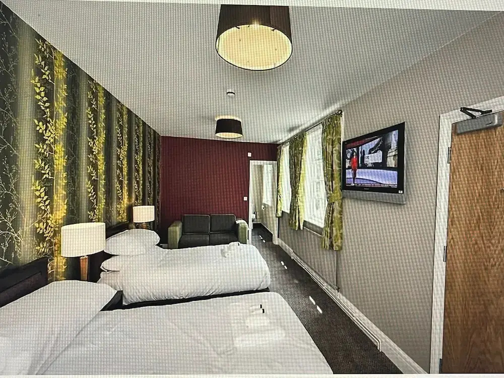 Standard Quadruple Family room with city view