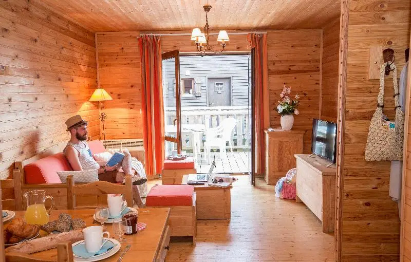 1 Bedroom Quadruple Apartment