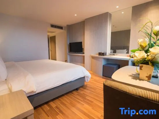 New Season Square Hotel - Chambres