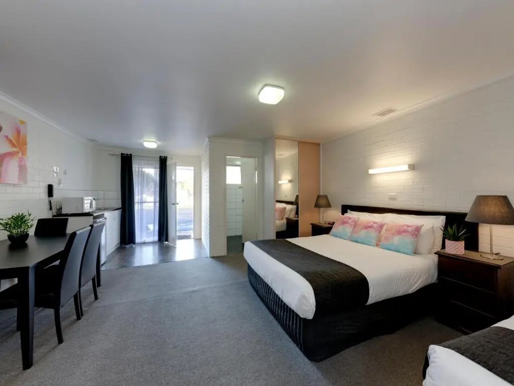 Deluxe Quadruple room