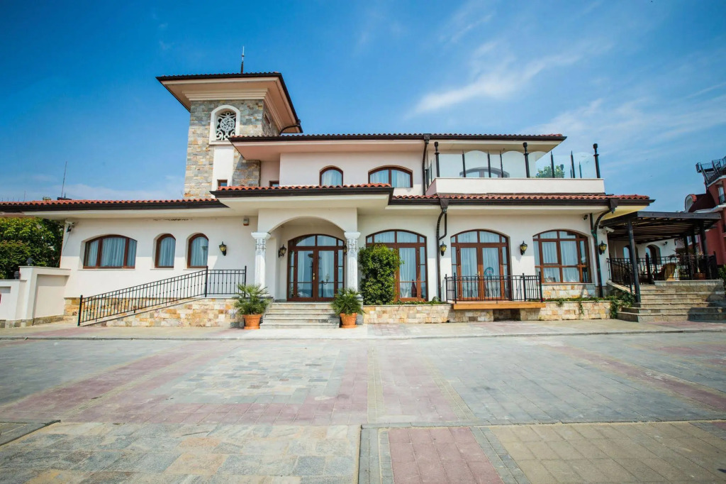 Helena Vip Villas And Suites