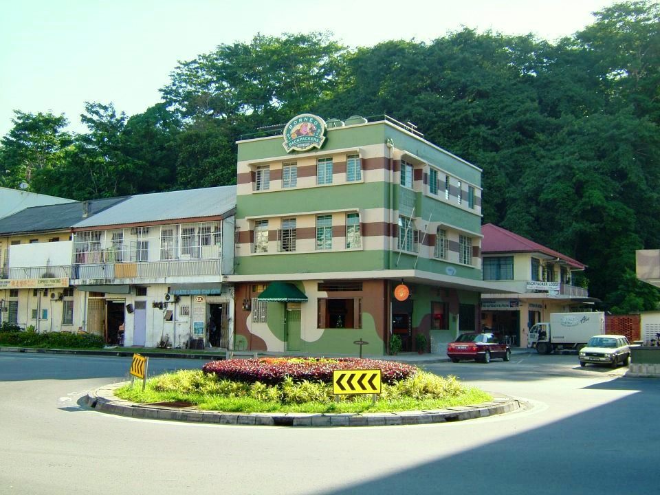 Borneo Backpackers