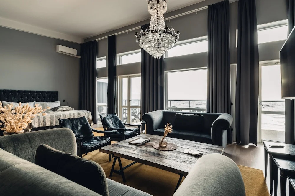 Suite with balcony