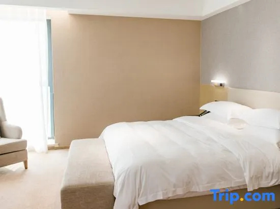 Deluxe Double room (full double bed)