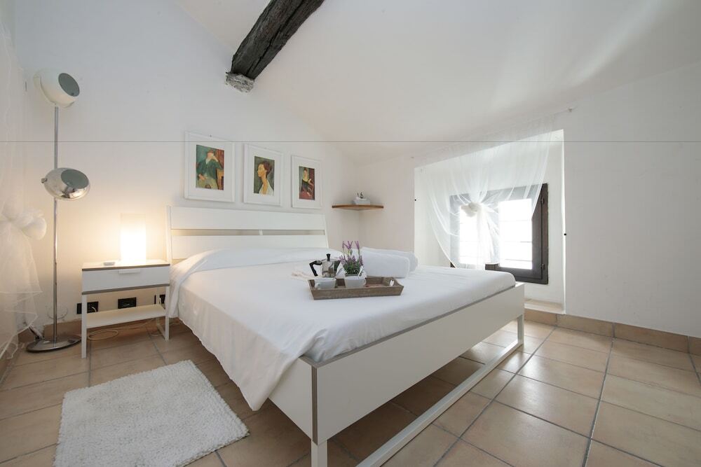 Fontana Rooms by null