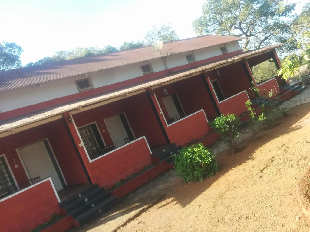 Aaram Lodging & Boarding