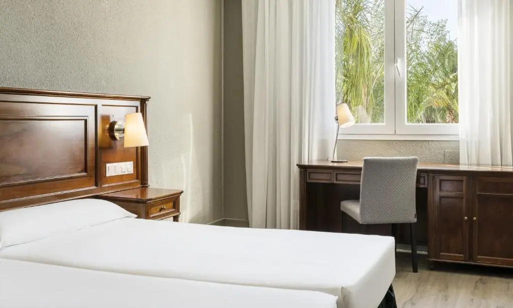 Hotel ILUNION Las Lomas - Chambres