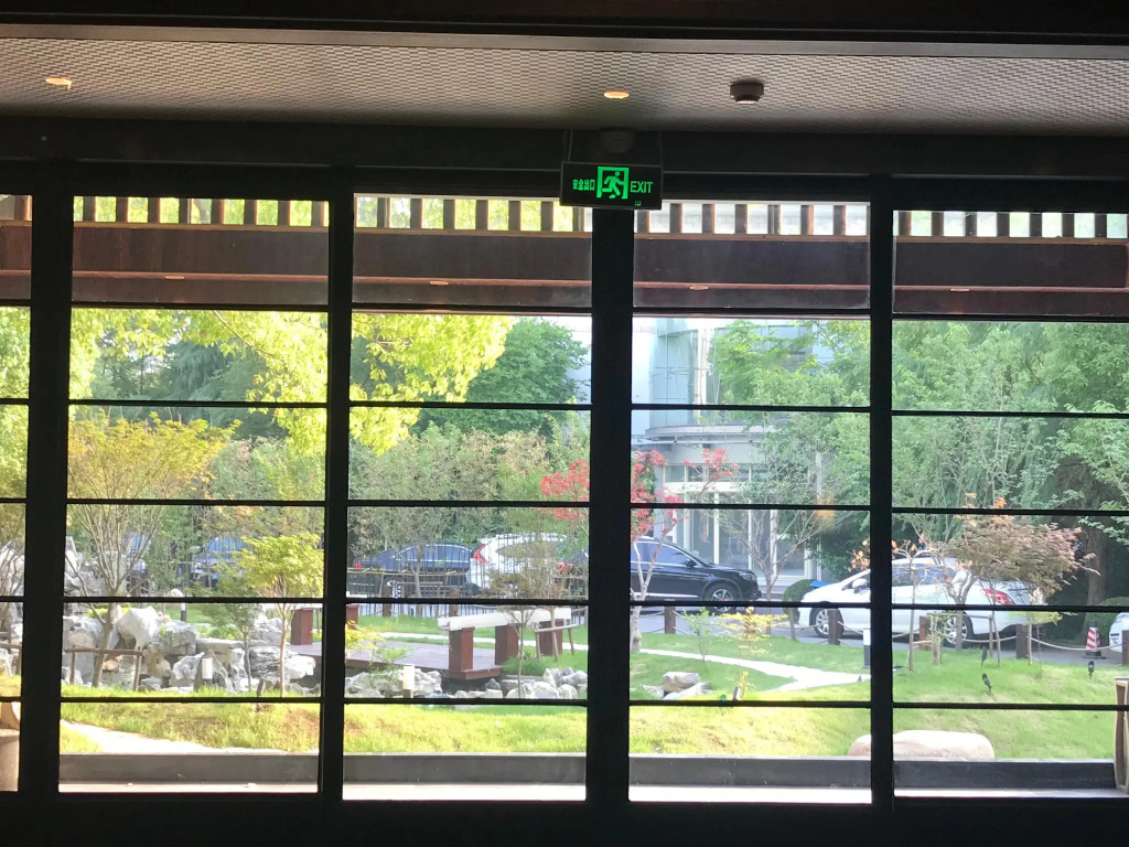 Balcony & Terrace