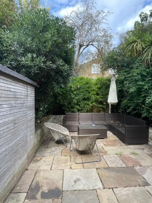 Secluded & Serene 3BD Family Home - Wandsworth!
