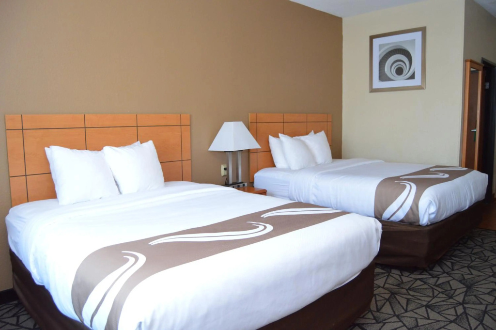Quality Inn Coralville - Iowa River Landing — 4