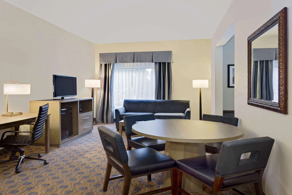 Comfort Inn & Suites Arlington Heights - Général