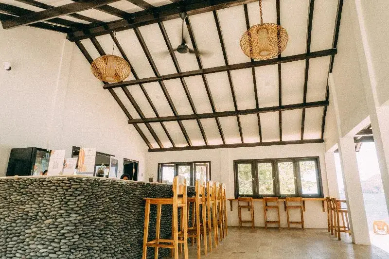 Balong Balong Surf Bungalows