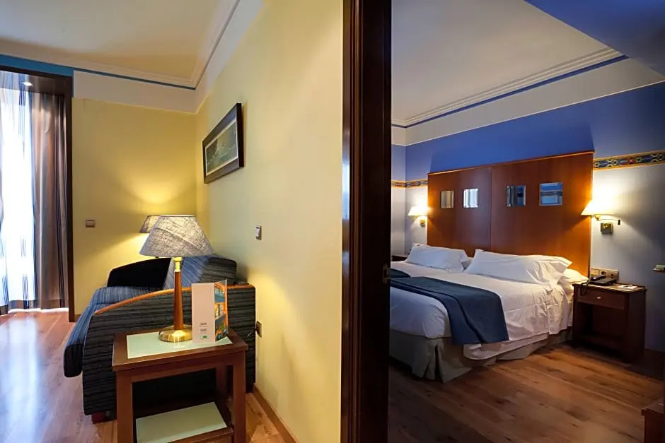 Suites Gran Via 44 Apartahotel - Chambres