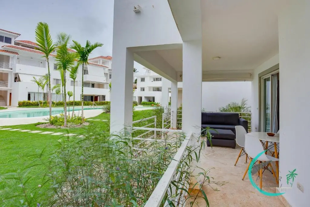 Deluxe E1, 2 Br, Pool,Terrace,Close To The Beach!