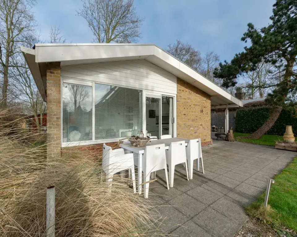 Stylish Bungalow at Duinland Park With Patio