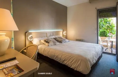 Balcony & Terrace