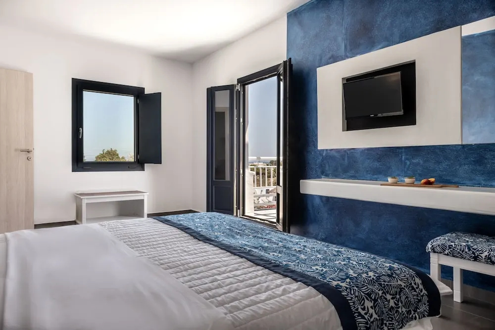 Suite with balcony
