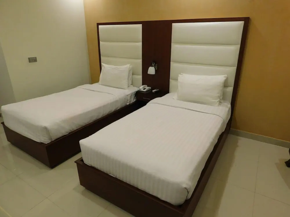 Deluxe Double room (twin beds)