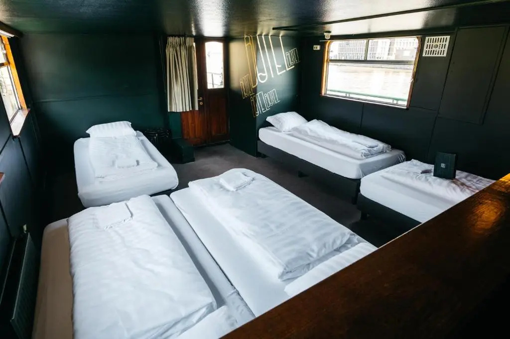 Botel Maastricht - Chambres