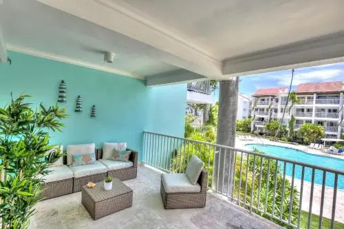 Oceanfront Apartment Turquesa A201