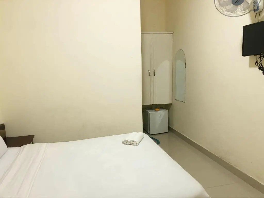 Standard Double room with balcony (full double bed)