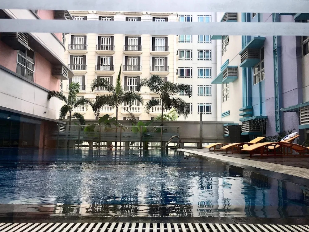 Condo 101 at NewPort City