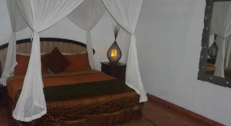 Villa Marlee — 5