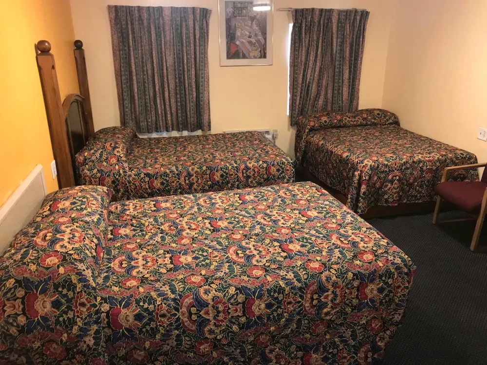 Standard Sextuple room
