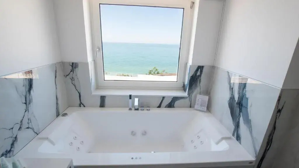 Royal Suite with sea view