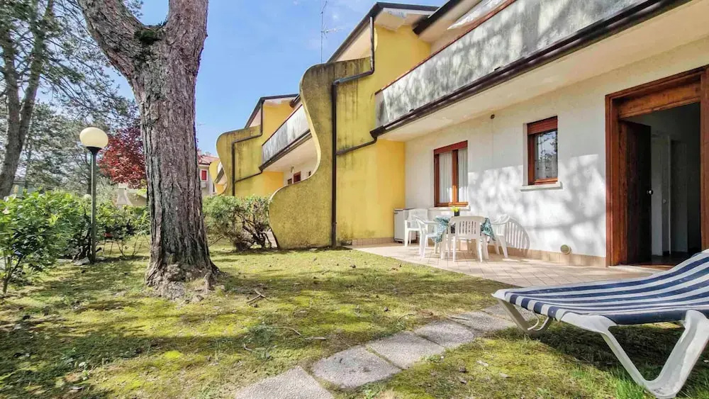 Lovely Flat With Garden in a Residence-beahost