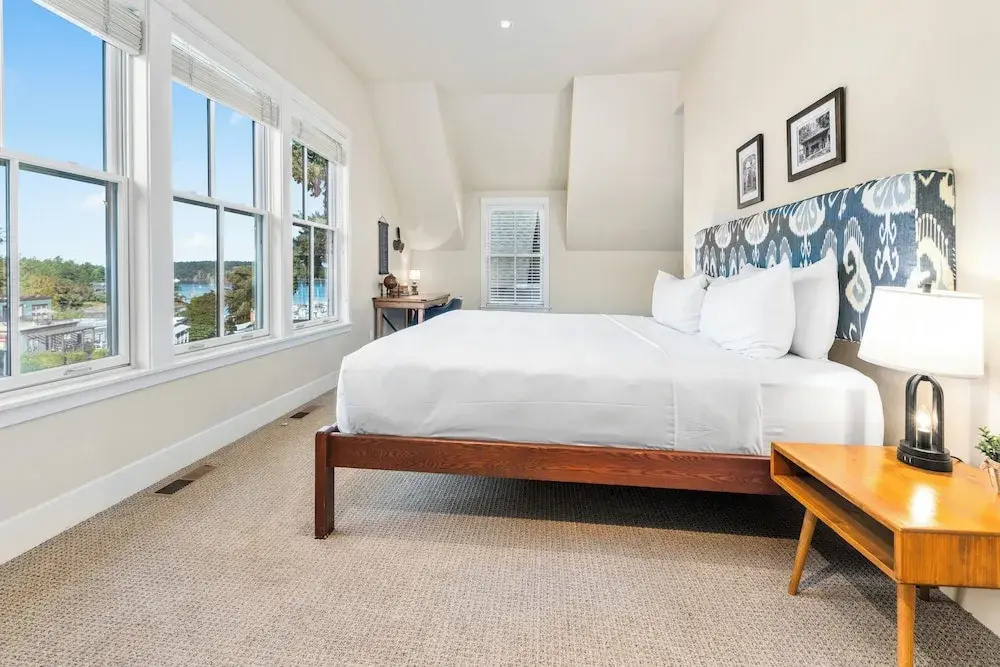 4 Bedrooms Standard room