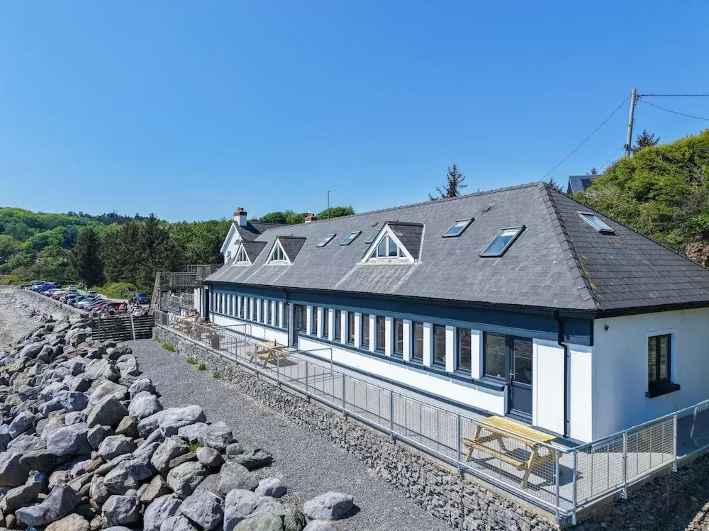 Waterfront 1 - 1 Bedroom Apartment - Wisemans Bridge
