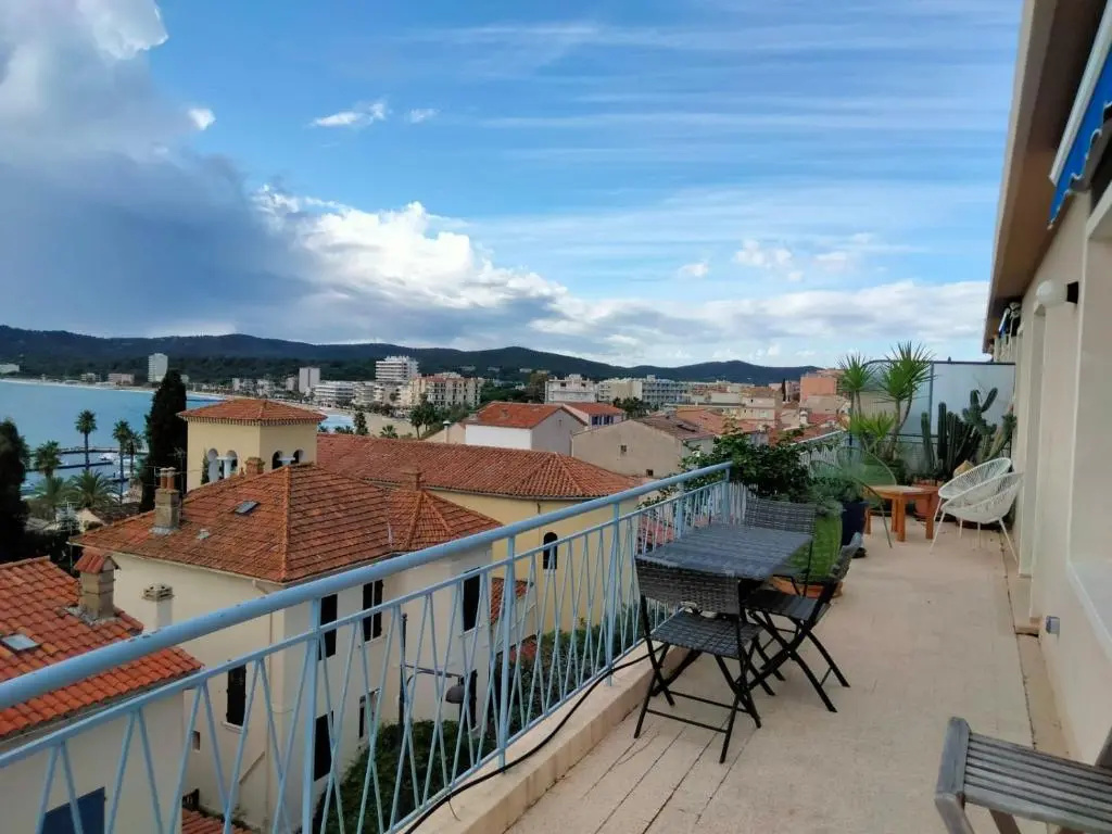 Superbe Appartement avec terrasse vue mer