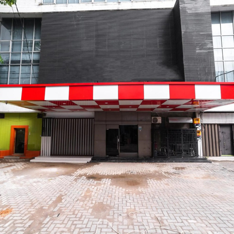 Glamour Hotel and Spa in Medan