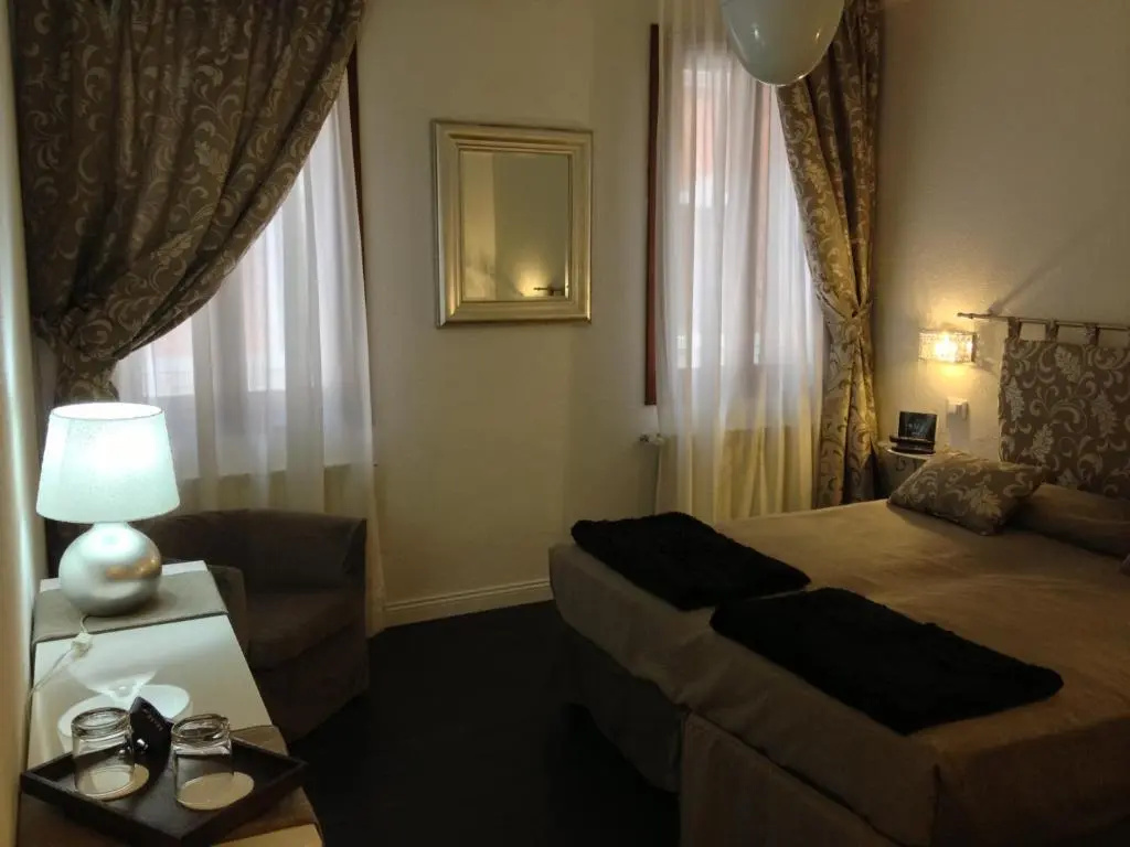 Superior Double room (full double bed)