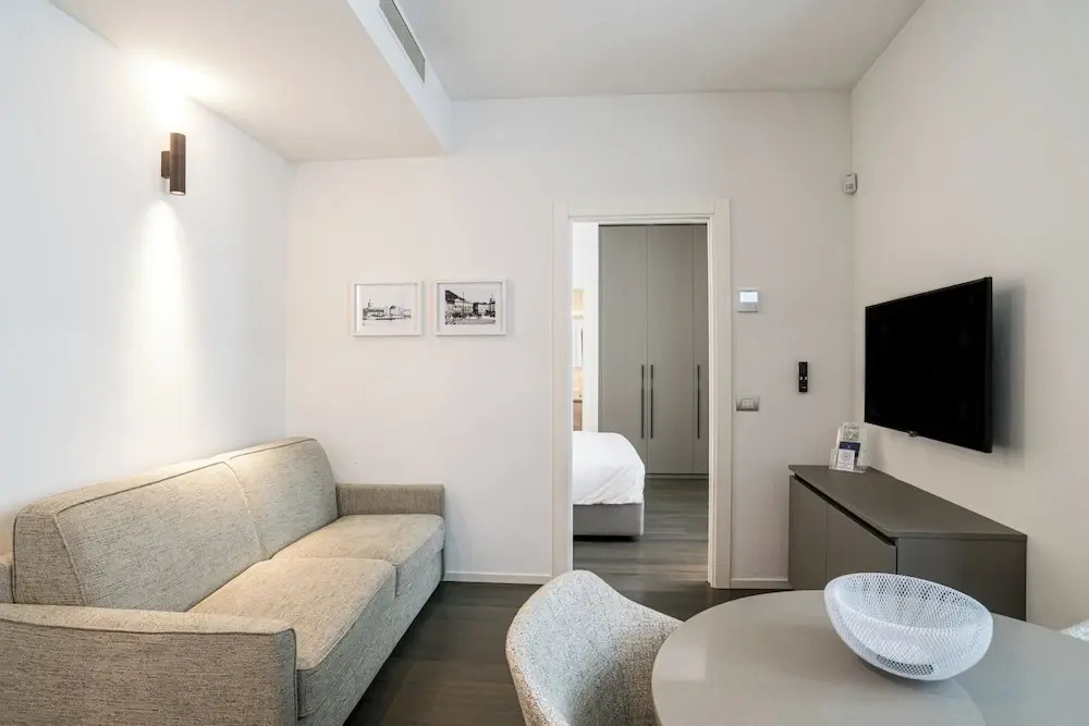 Deluxe Apartment
