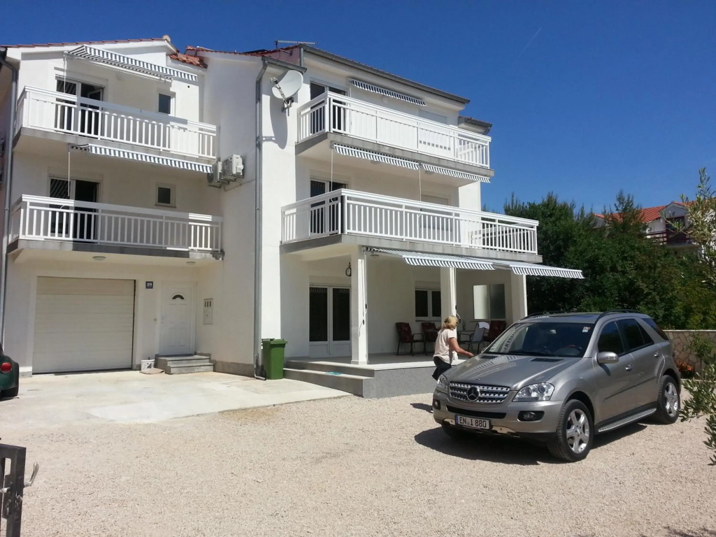 Apartments Miletic J-I
