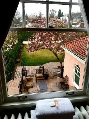 Balcony & Terrace