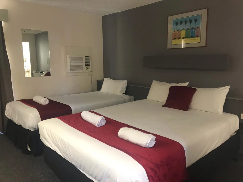 2 Bedrooms Suite